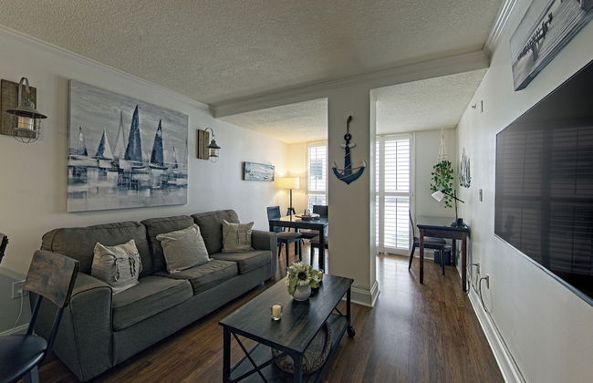 1 Bedroom Steps to Marina and CocoWalk - Photo 17