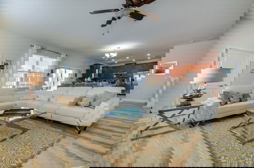 Foto 16 - 6 Bed 6 Bath Champions Gate Golf Resort! 6 Bedroom Villa by RedAwning