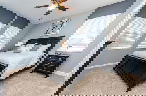 Foto 4 - 6 Bed 6 Bath Champions Gate Golf Resort! 6 Bedroom Villa by RedAwning