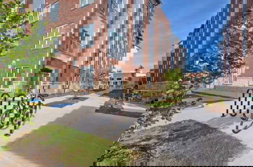 Photo 23 - River House Apartments