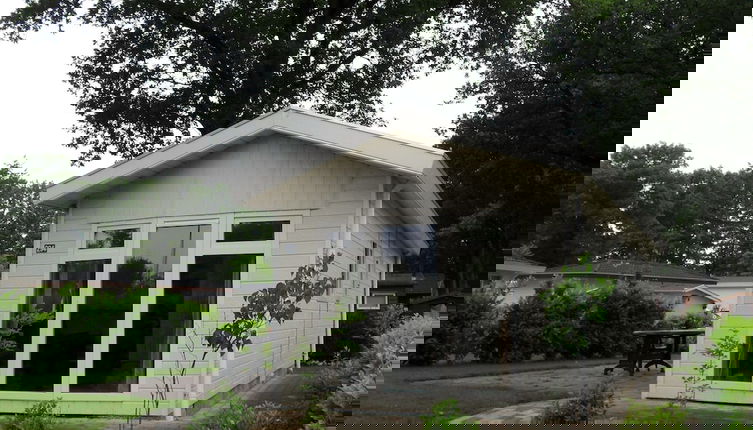 Photo 1 - Detached Chalet With Garden and Wifi in Limburg