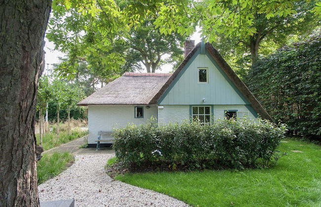 Romantic Farmhouse in Bergen near Forest - Foto 2
