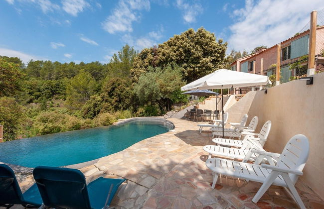 Quiet Vacation Home With Private Pool - Photo 22