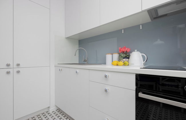 Bielawska Marina Apartment by Renters - Photo 5