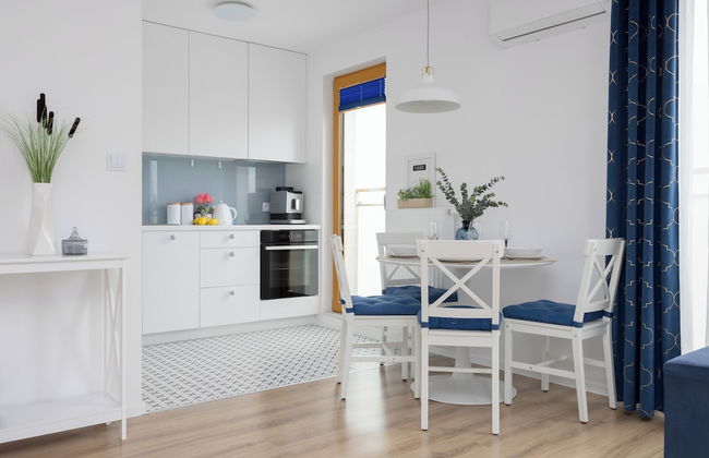 Bielawska Marina Apartment by Renters - Photo 6
