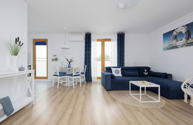 Bielawska Marina Apartment by Renters - Photo 23