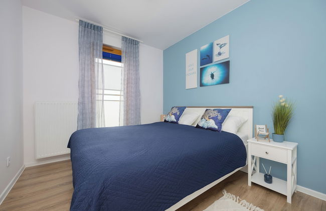 Bielawska Marina Apartment by Renters - Photo 3
