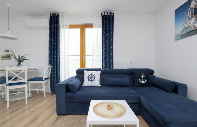 Bielawska Marina Apartment by Renters - Photo 1