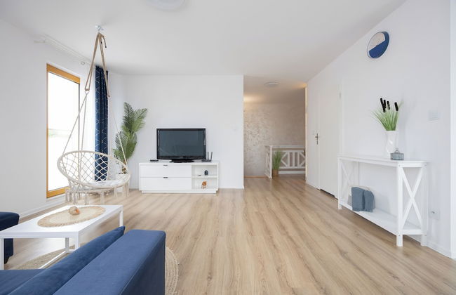 Bielawska Marina Apartment by Renters - Photo 21