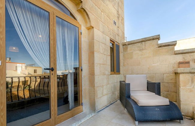 A Stunning Pet Friendly Villa With a Pool Gozo - Photo 31