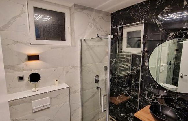 Urban Luxury Apartment Zagreb - Photo 39