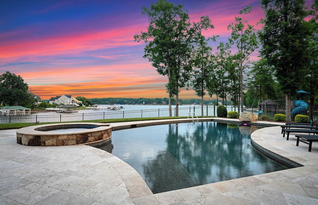 Paradise Pointe by Avantstay Lakefront + Views + Playset - Photo 1