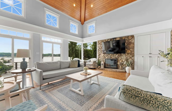 Paradise Pointe by Avantstay Lakefront + Views + Playset - Photo 21