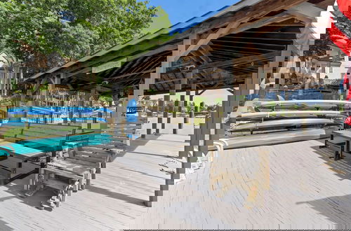 Foto 7 - Paradise Pointe by Avantstay Lakefront + Views + Playset