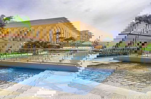 Foto 1 - COZI Modern Luxury Residences