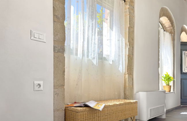 Divine Crete - Photo 25