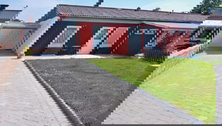 Foto 1 - 5 Person Holiday Home in Hallstavik