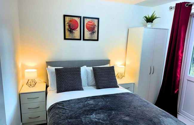 City Nearby - Parking - Wifi - Garden - Sleeps 4 - Foto 6