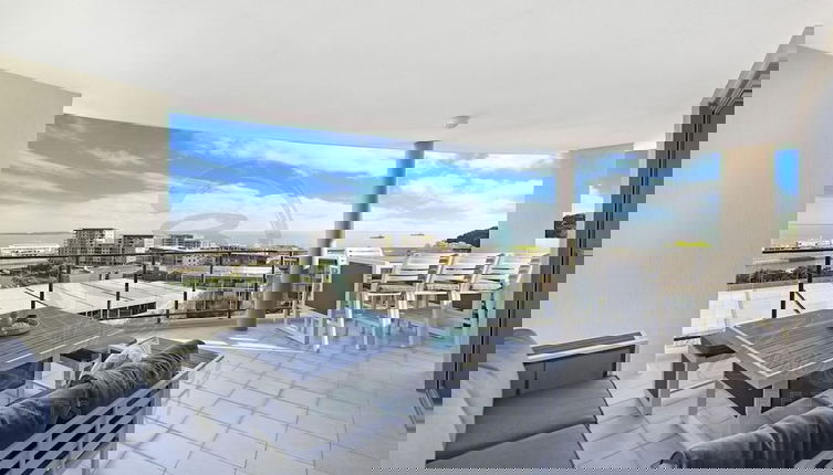 Photo 1 - Zen Arkaba 3BR Luxury Waterfront Apt Pool BBQ