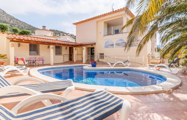 Luxurious Apartment in Roses With Swimming Pool - Foto 1