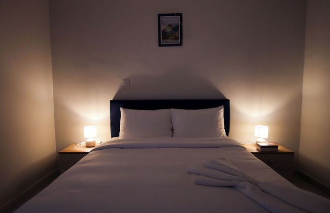 STAR NIGHT FURNISHED APARTMENTS - Photo 25