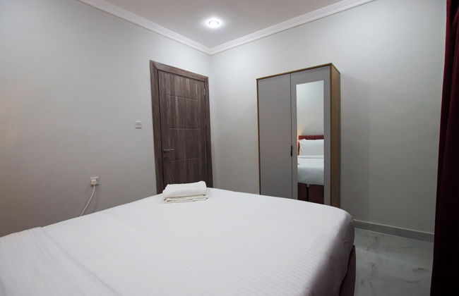 STAR NIGHT FURNISHED APARTMENTS - Photo 10