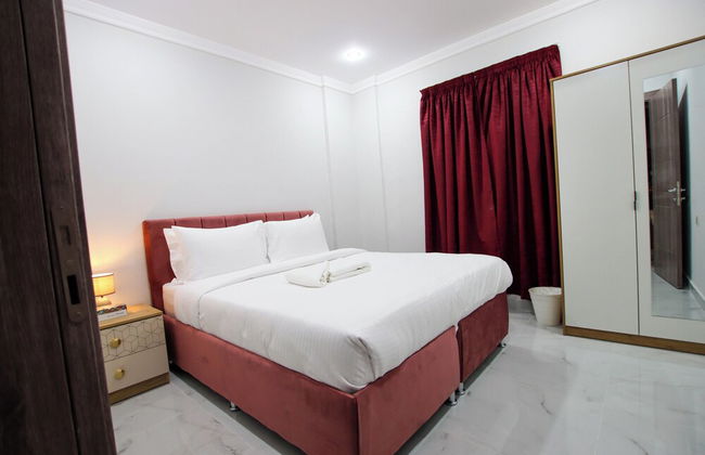 STAR NIGHT FURNISHED APARTMENTS - Photo 22