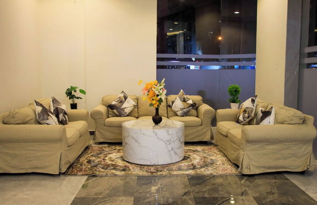 STAR NIGHT FURNISHED APARTMENTS - Photo 8