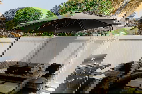 Foto 77 - Mediterranean Modern Steps to Beach Dining w Spa