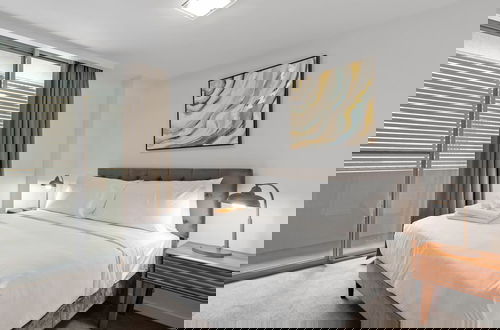 Photo 7 - Cirque Apartments