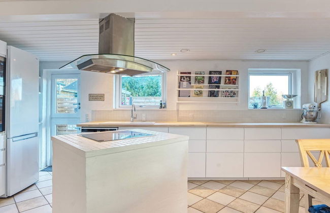 6 Person Holiday Home in Jaegerspris - Foto 6