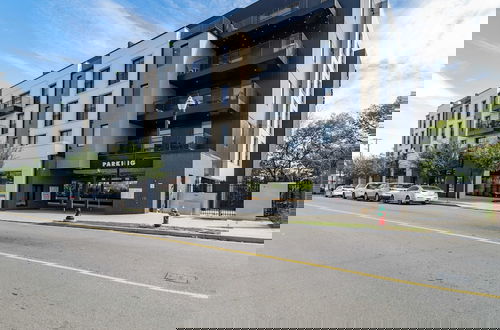 Foto 47 - Lindsley by Avantstay Balcony + Modern Design A+ Downtown Location