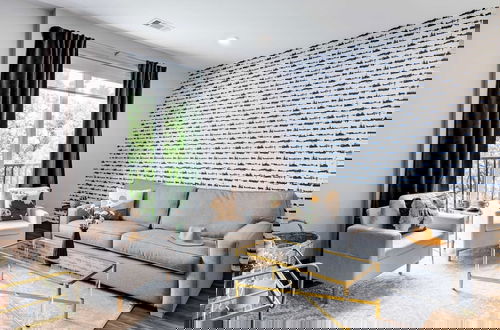 Foto 7 - Lindsley by Avantstay Balcony + Modern Design A+ Downtown Location