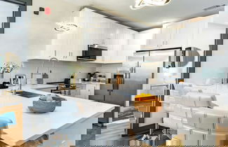 Foto 3 - Lindsley by Avantstay Balcony + Modern Design A+ Downtown Location