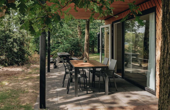 Spacious Villa in Forest Park - Foto 1