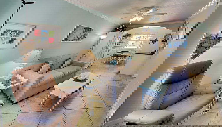 Foto 1 - Barefoot Beach Resort F-105
