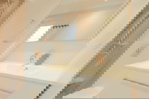 Photo 19 - Charming Artistic Retreat | Panoramic View