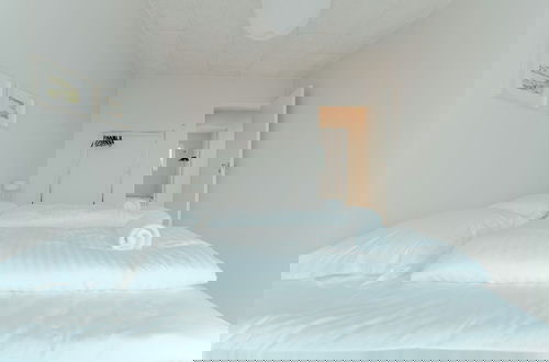 Photo 3 - Charming Artistic Retreat | Panoramic View
