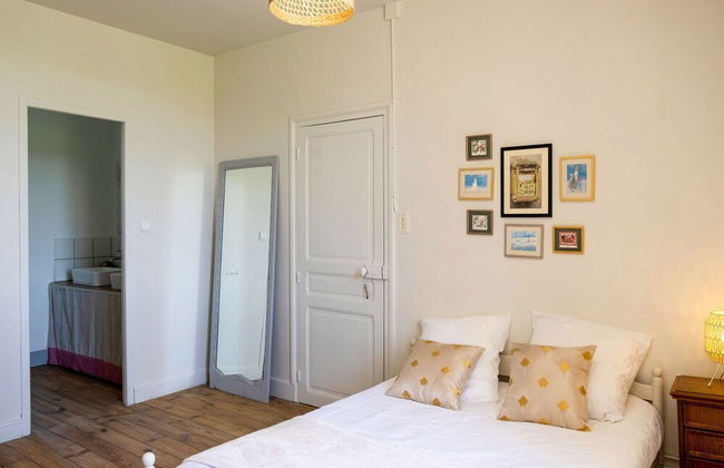 Holiday Home With Pool in Coubjours - Foto 3