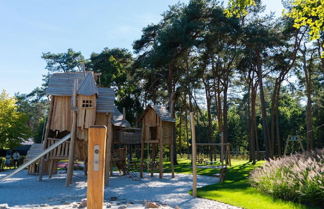 Beautiful Chalet With Airco, in a Holiday Park - Foto 13