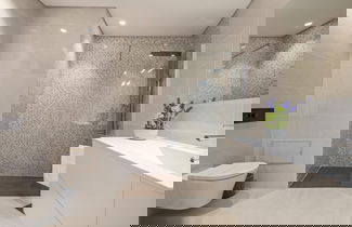 Foto 1 - Contemporary Residence C by Madeira Sun Travel