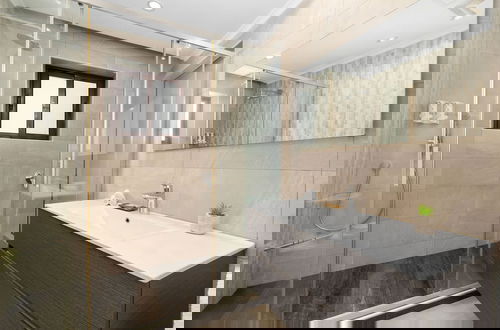 Photo 7 - Modern 3br2ba 24 7 Security Pools Restaurant