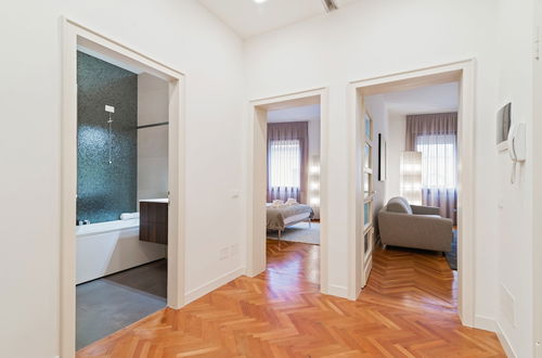 Photo 25 - San Fermo Luxury Apartment