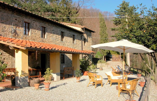 Beautiful Cottage in Pescia with Hot Tub - Foto 33
