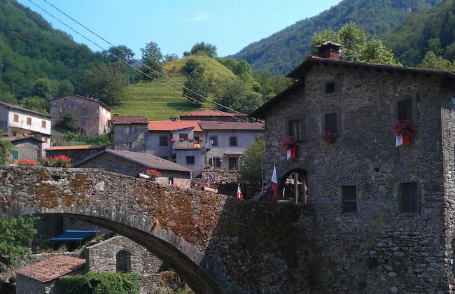 Beautiful Cottage in Pescia with Hot Tub - Foto 36