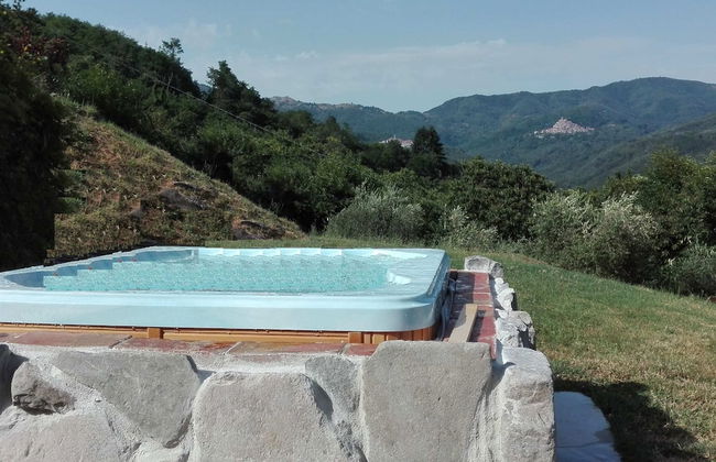 Beautiful Cottage in Pescia with Hot Tub - Foto 1