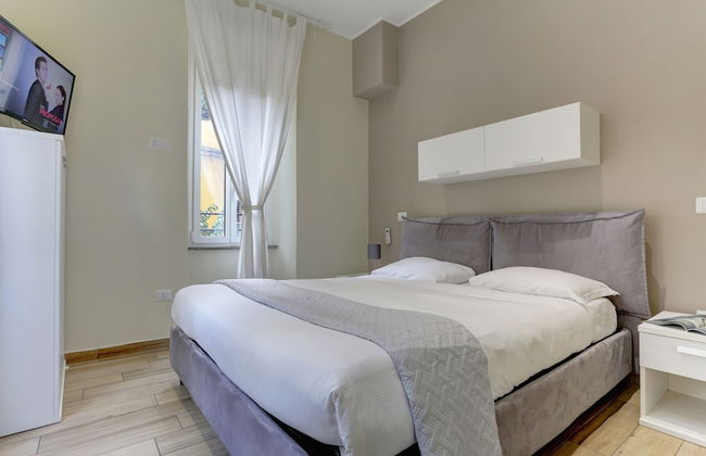 APPARTAMENTO SANTI QUATTRO 1 e 2 - COLOSSEO - Foto 4