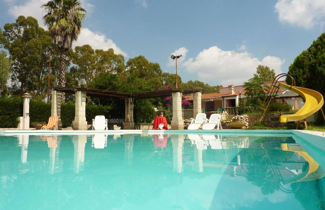 Olimpia Pool Villa - Photo 1