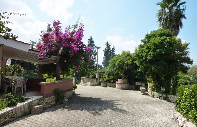 Olimpia Pool Villa - Photo 21