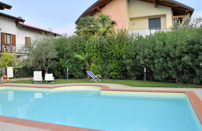 Elegant Holiday Home in Lazise with Swimming Pool near Lake - Foto 1